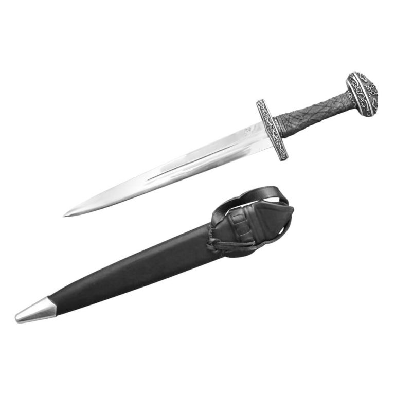 The Einar Dagger