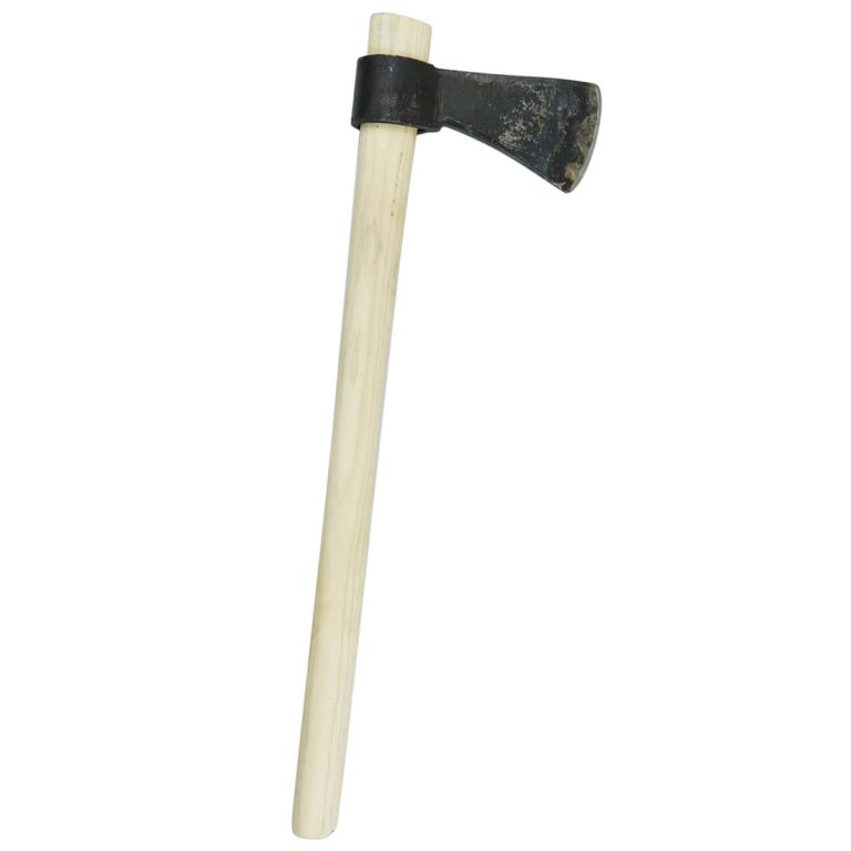 Throwing Tomahawk
