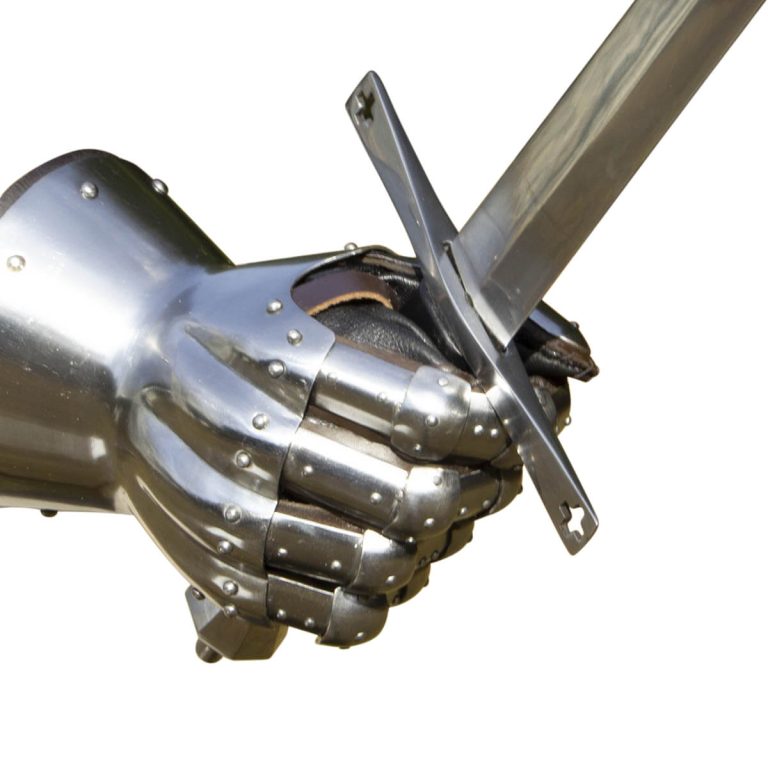 Articulated Hourglass Gauntlets