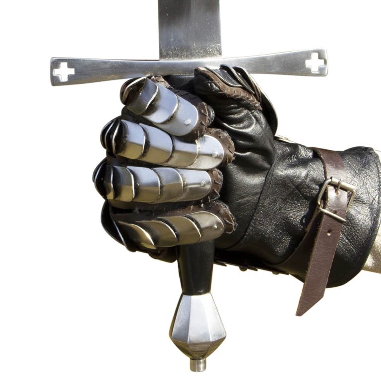 Avenger Scale Gauntlets