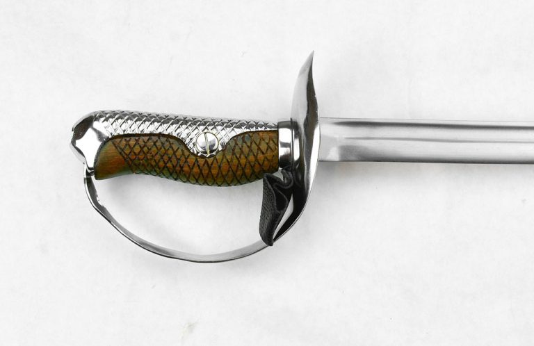 Japanese Type 32 Cavalry Saber