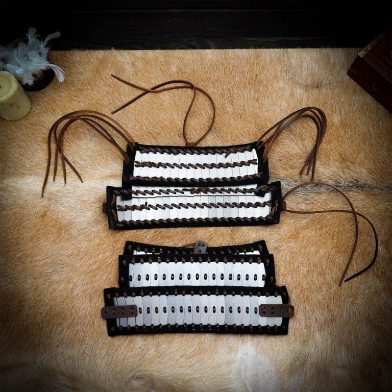 Lamellar Pauldrons Set  20 Gauge Steel
