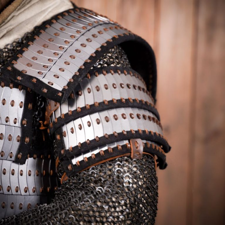Lamellar Pauldrons Set  20 Gauge Steel