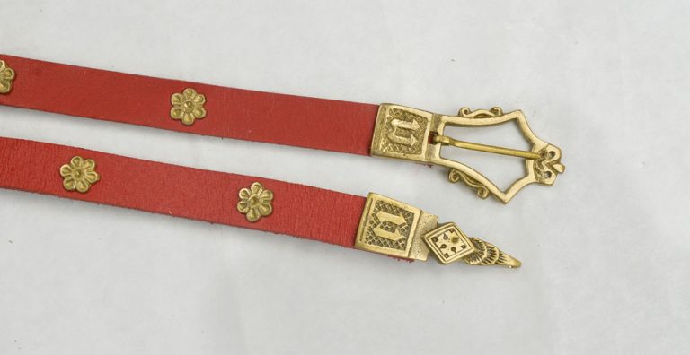 Medieval Thin Belt with Quatrefoil Rosettes  Red