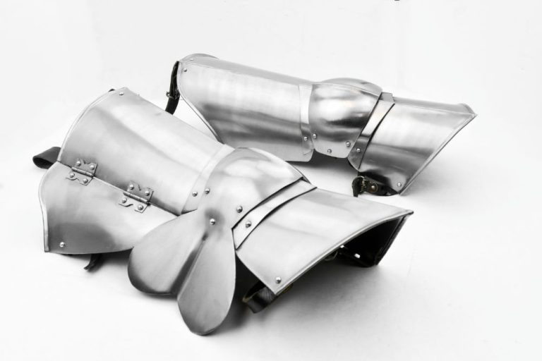 Milanese Leg Armor  16 Gauge
