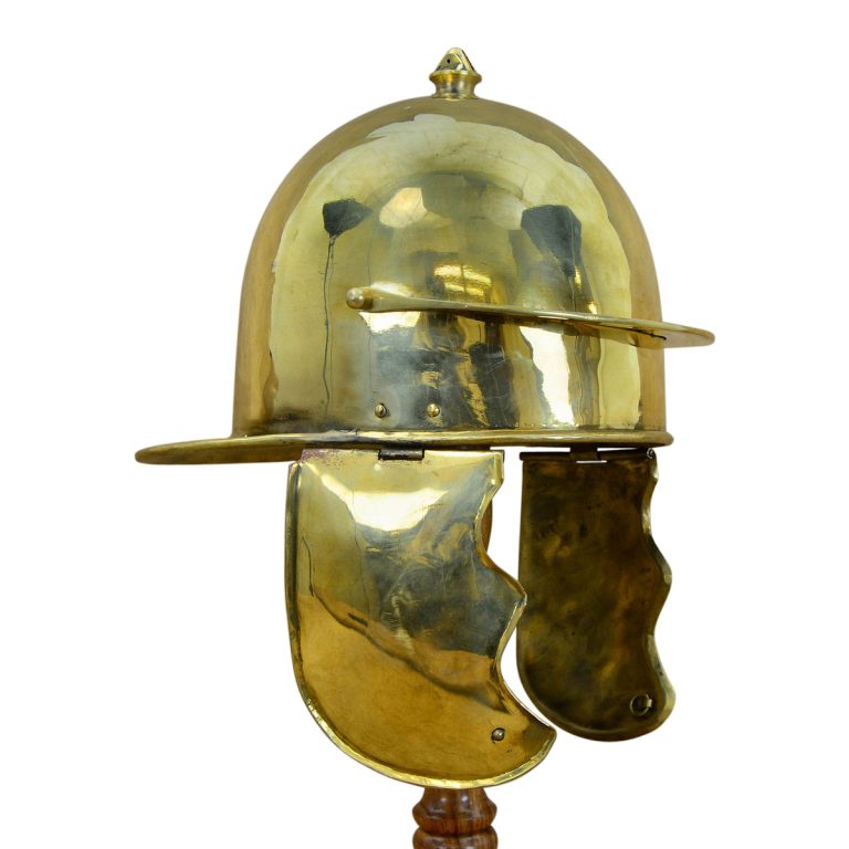 Montefortino Helm
