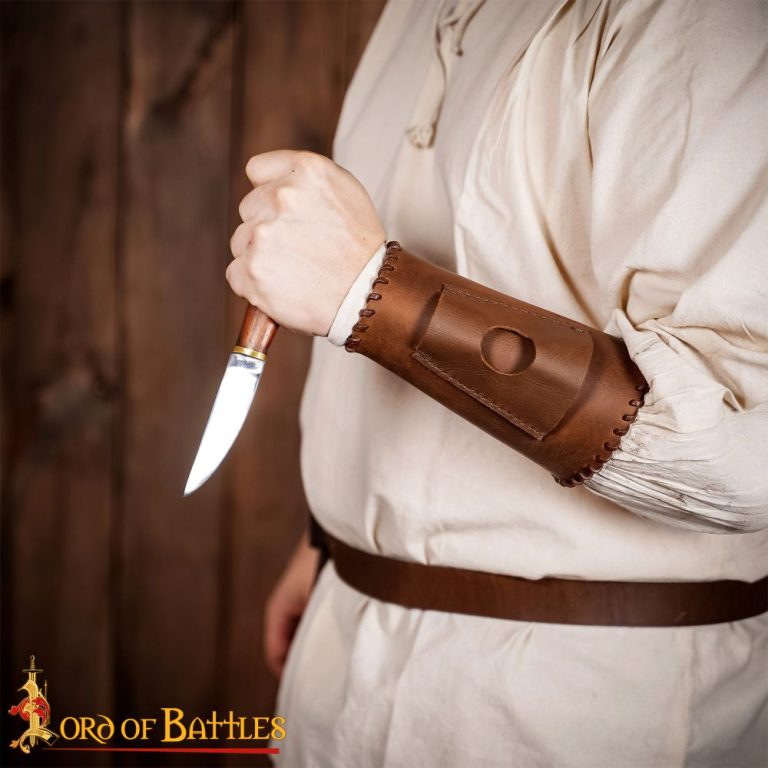 Rogues Leather Bracer with Hidden Wrist Knife Slot - Single Bracer