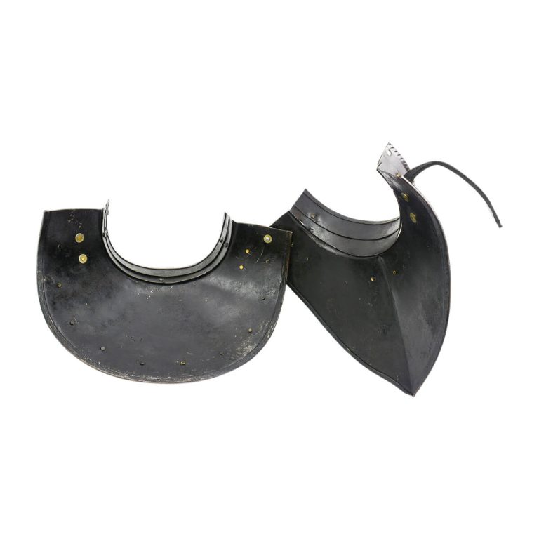 Steel Gorget with Articulated Collar