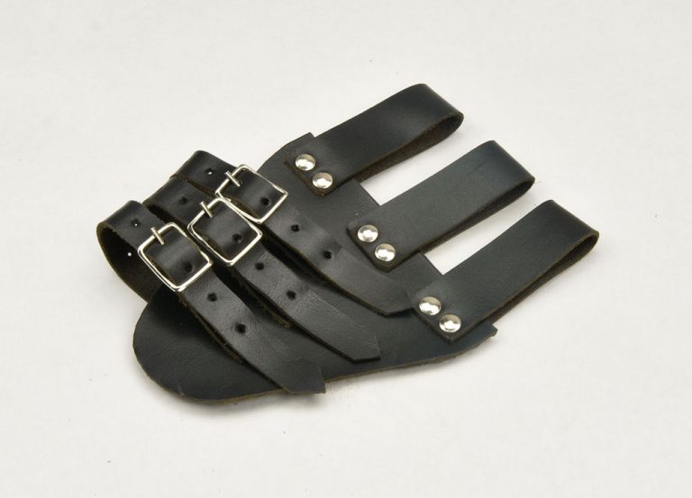 Three-Buckled Angled Sword Frog  Brown