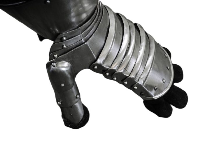 Maximilian Gauntlets