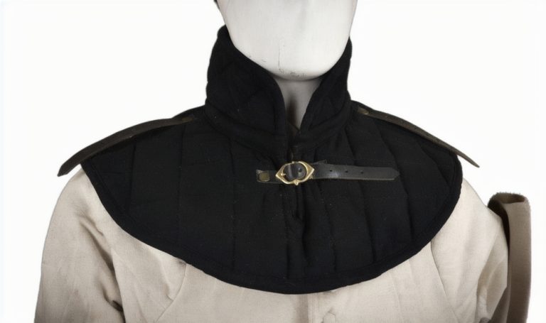 Padded Gambeson Collar - Black