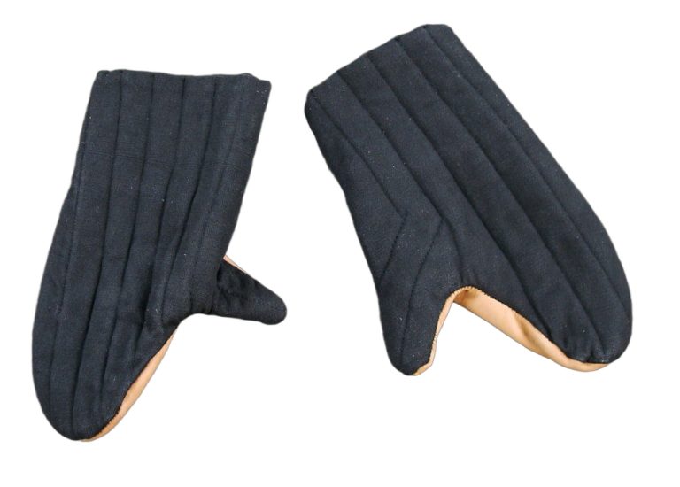 Padded Gambeson Mittens