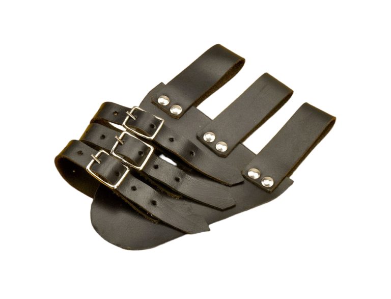 Three-Buckled Angled Sword Frog  Black