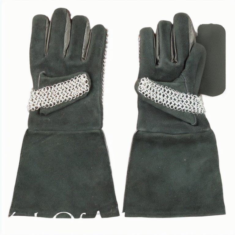 Leather Gloves with Chainmail