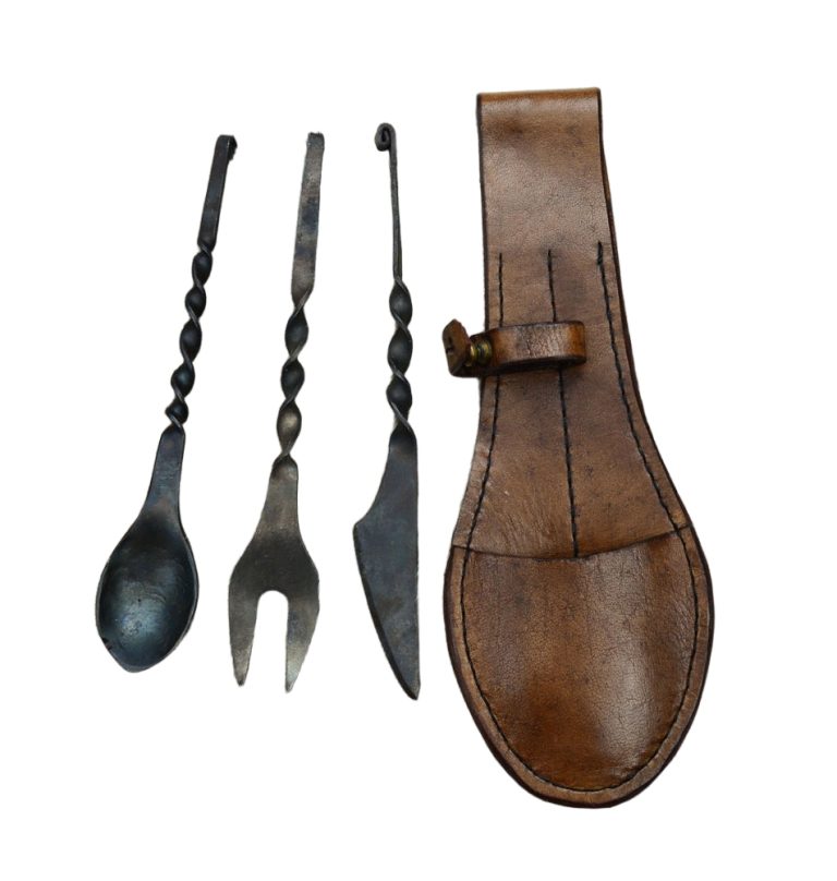 Medieval Cutlery Set with Wearable Leather Pouch
