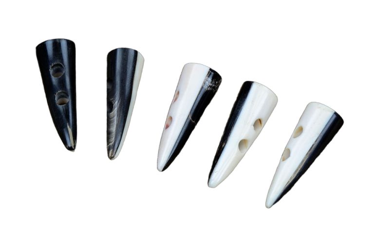 Two- Color Horn Toggles - Set of 5