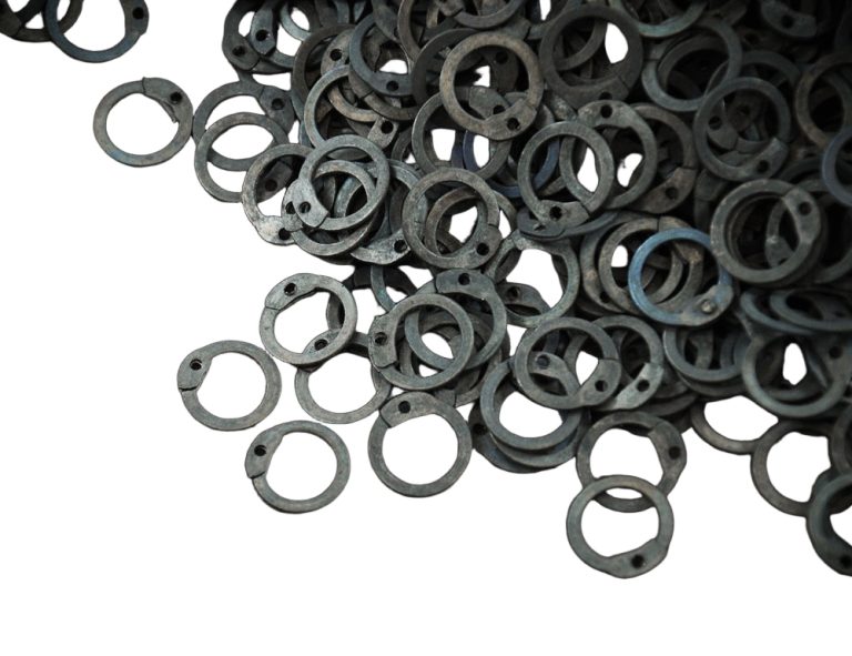 1 kg Loose Titanium Chainmail Rings - Flat Rings 18 Gauge / 9mm - Riveted