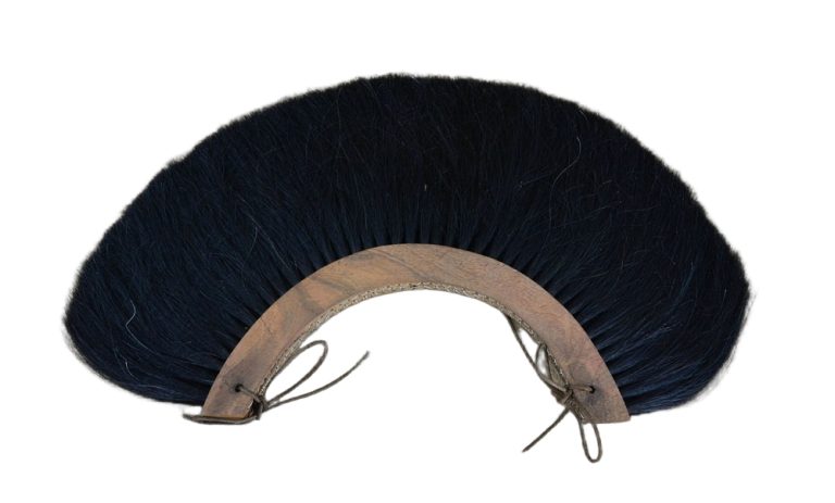 Roman Crest - Black - Wood Base