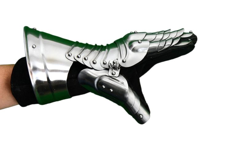 Medieval Knight Gauntlet Pair