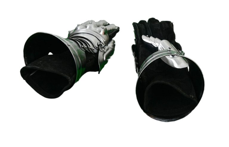 Medieval Knight Gauntlet Pair