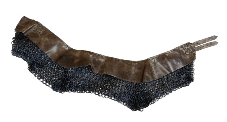 Chainmail Standard / Bishop's Mantle - Darkened Alternating Mild Steel Wedge Riveted Flat Rings and Solid Flat Rings