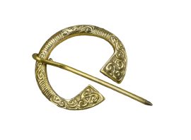This Celtic fibula / brooch is cast entirely from solid brass and is intricately detailed with Celtic knotwork and styling and its ends feature a pair of vibrant triskele spirals.