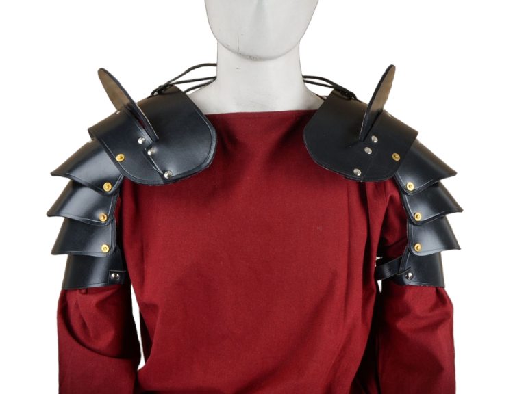Leather Sword Breaker Pauldrons