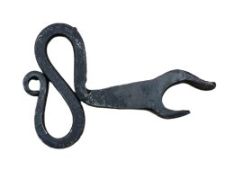 This serpentine beer bottle opener is hand-forged from iron and it allows you to keep a period correct look for all your reenactment and camp kit without needing to resort to a modern opener – it is also great on it own as a fun and unique way to open your bottles!