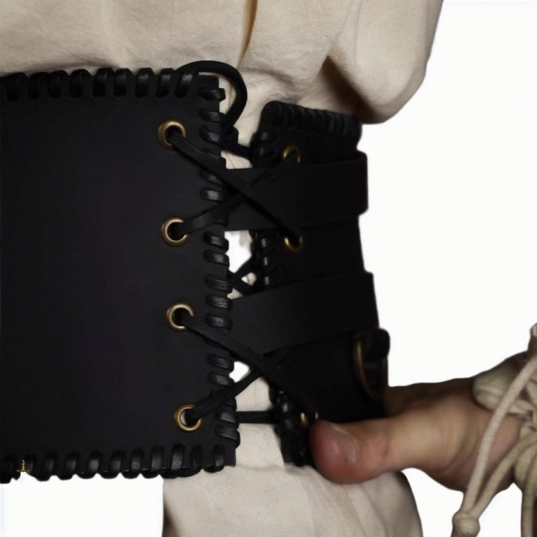 Warrior Broad Waist Belt in Black