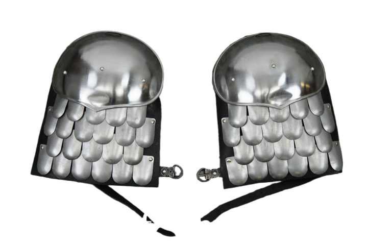 Pauldrons with Scale Armor - 18 / 20 Gauge