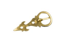 This Medieval buckle is cast from solid brass and is ready to be mounted to a thin, period style belt or can be used to upgrade the buckles on a gambeson. It is also ideally sized as an eye-fetching clasp buckle for medieval pouches and purses.