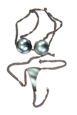 This plate and chainmail top and bottom set is made from 18 gauge steel and small links of butted round mail. They are highly adjustable to size and removing links effectively reduces size if needed, whilst adding links or even larger rings (such as round keyrings) of your own can enlarge them. The top has a simple spring clasp to fit the chain bands to and can be used to clip onto a group of rings to select a size anywhere on the chain bands. The bottoms do not have such a clasp but will require a similar clasp of your own ( or another form of closure such as a small carabiner ring or simple tie cord ) to function.