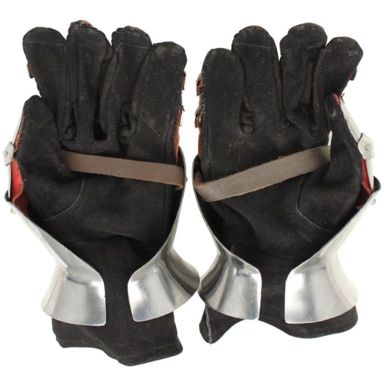 Functional Hourglass Gauntlets Set