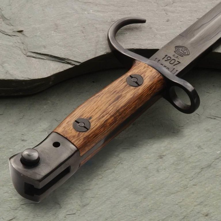 1907 Bayonet with Quillion and Sheath