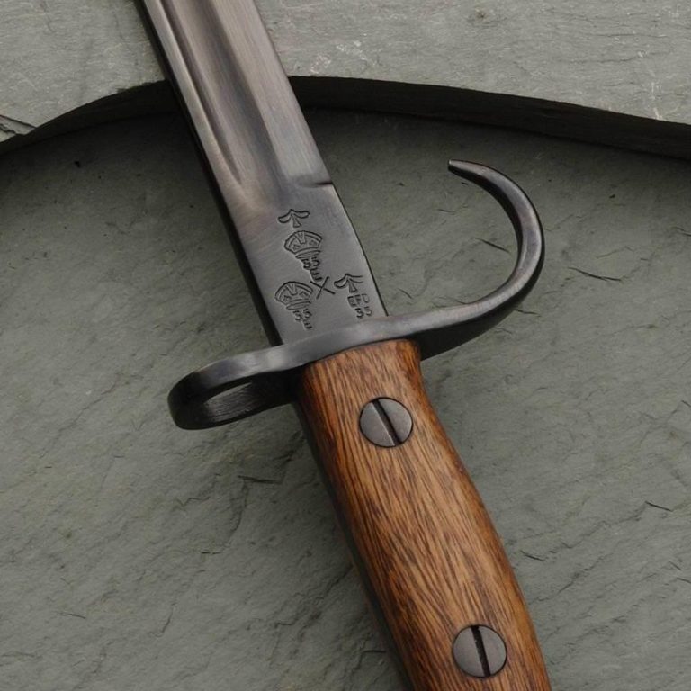 1907 Bayonet with Quillion and Sheath