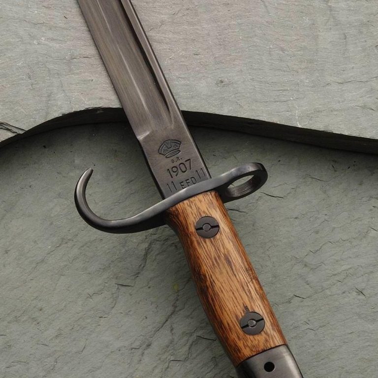 1907 Bayonet with Quillion and Sheath