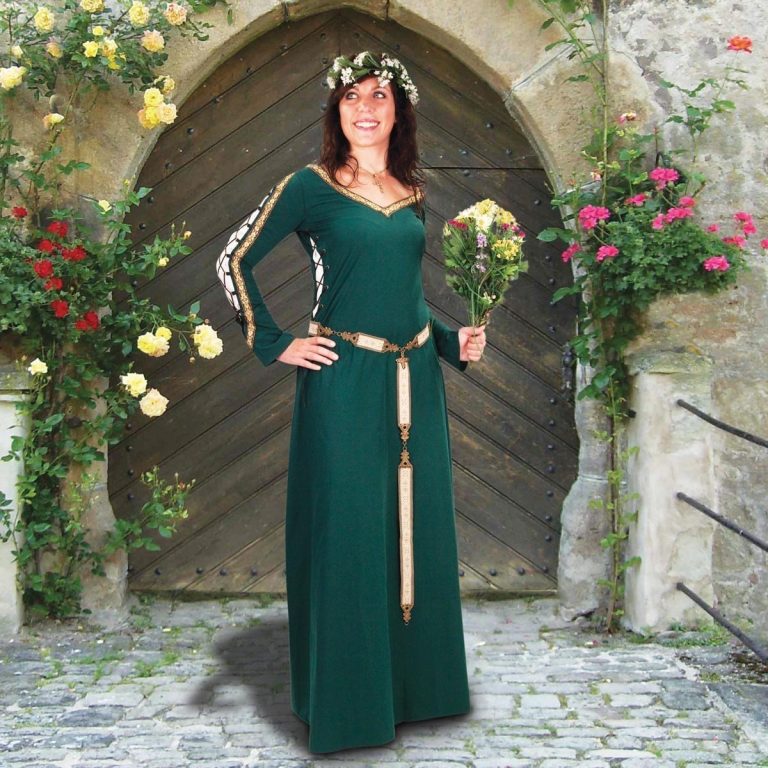 Castleford Historical Gown