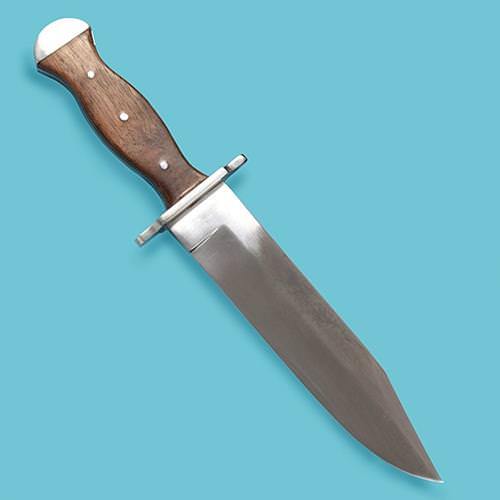 Bowie Knife with Compact Design