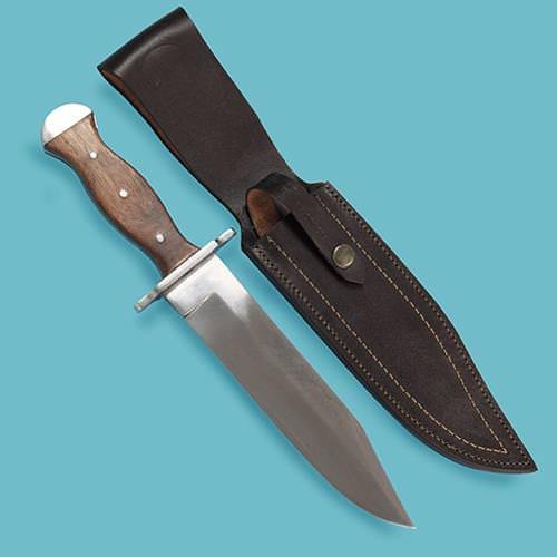 Bowie Knife with Compact Design