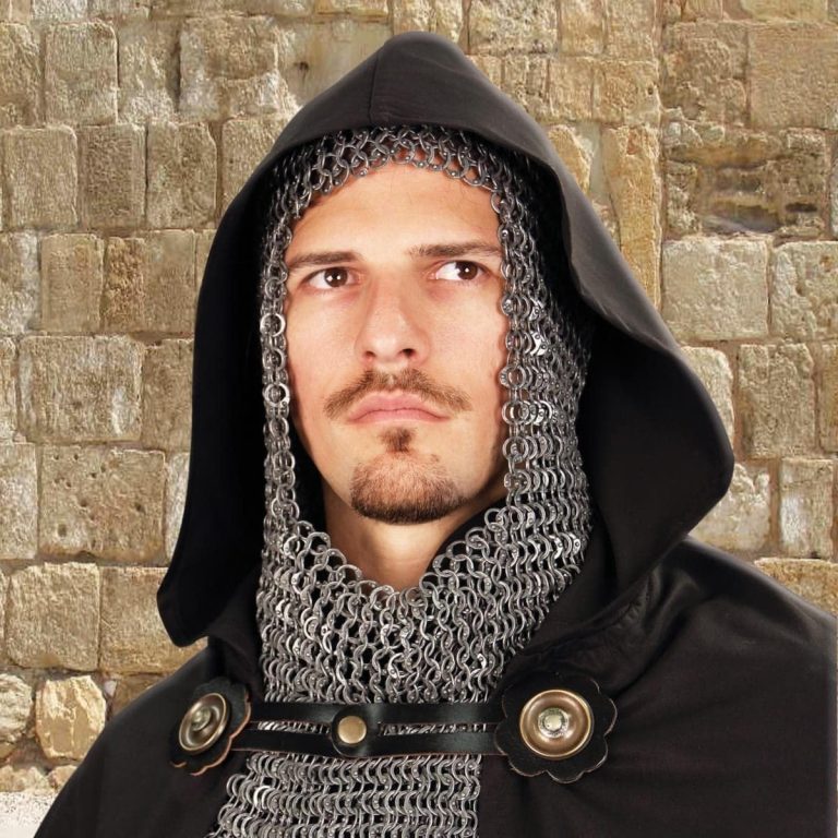 Hooded Cape of the Crusader