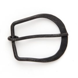 Even the rabble needed to keep their pants in place. Serf, servant or squire... this is the perfect hand forged iron buckle for the masses. Fits up to a 1-1/2" belt    Approx. 3" x 2-1/2"  