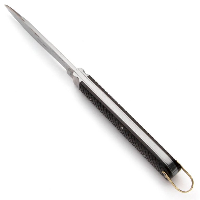 Spear Point Knife with Buffalo Horn Scales