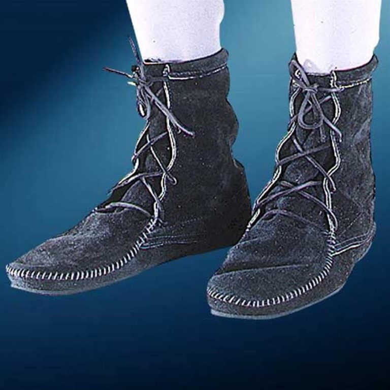 Fringeless Low Leather Boots