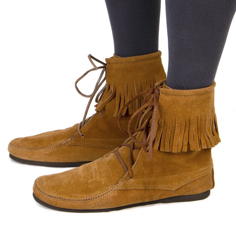 Fringed Low Suede Boots