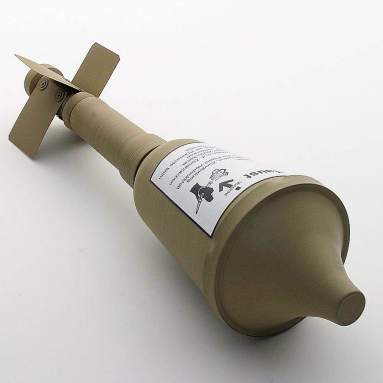 Inert 30mm Panzerfaust Rocket Replica