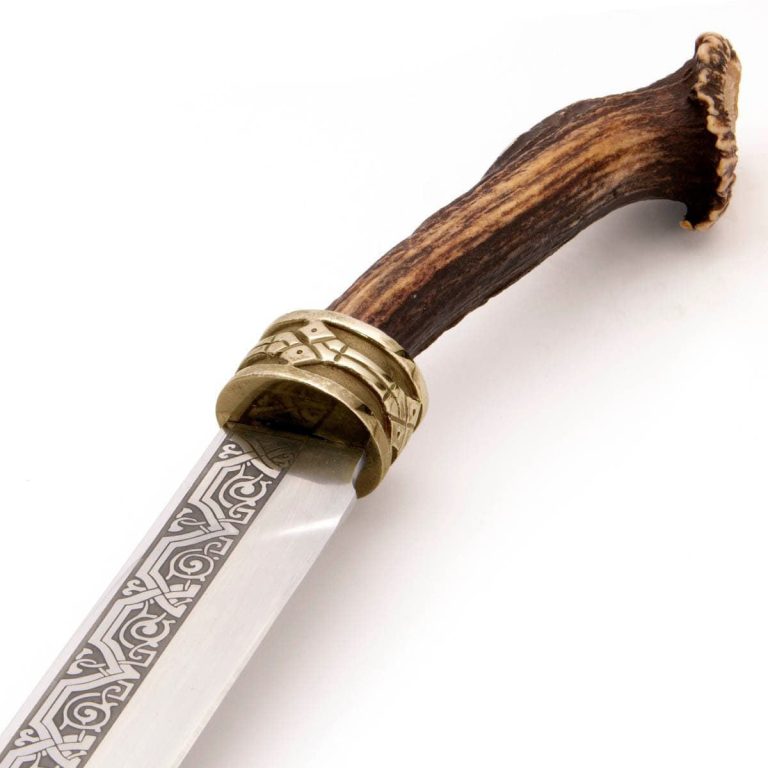 Seax with Royal Stag Design