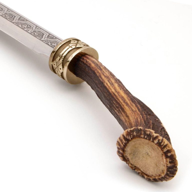 Seax with Royal Stag Design