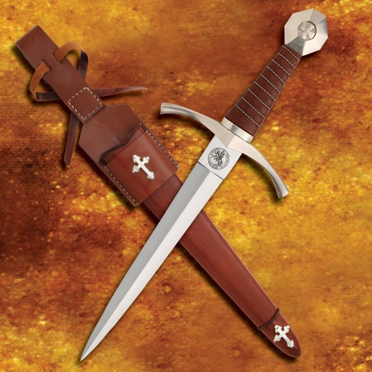 Knights Templar Accolade Dagger