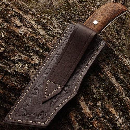 Skinner Knife with Leather Handle