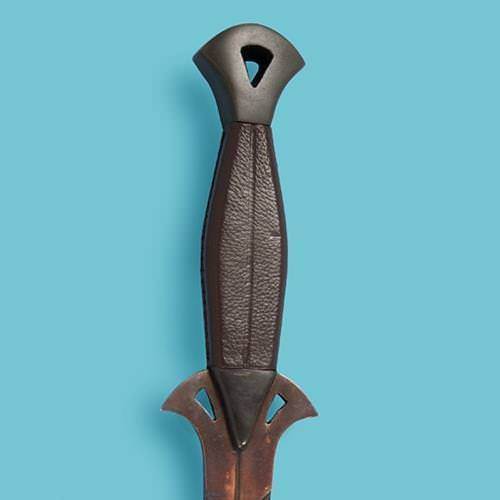 Fantasy-Themed Decorative Knife